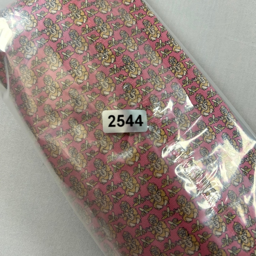 Vineyard Vines Tie Mens Pink Gorilla Banana 100% Silk Custom Collection AXA - Picture 7 of 7
